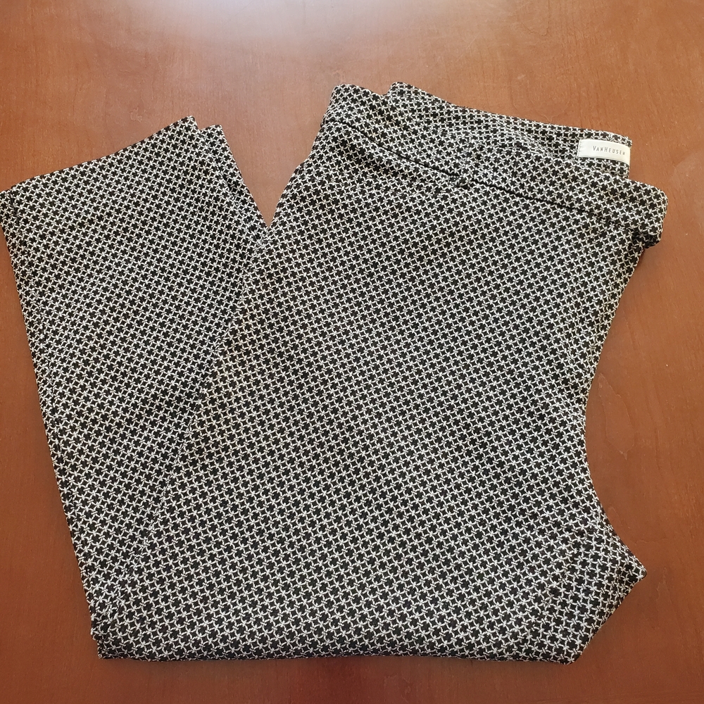 Van Heusen Black & White Stretch Extensible Pants Size 18